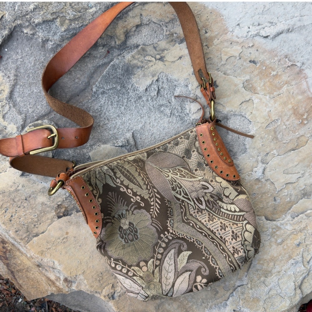 Fossil 75082 Tapestry Leather Crossbody Bag Womens Brown Floral Boho Studded Zip